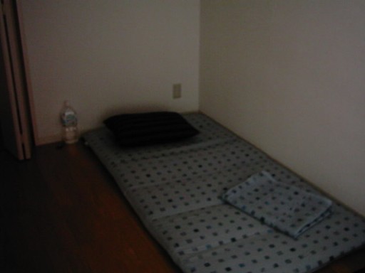 06_zimmer_futon.jpg