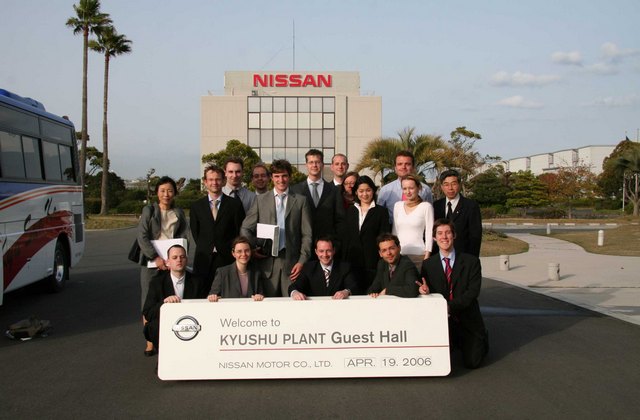 060419_nissan_gruppe.jpg
